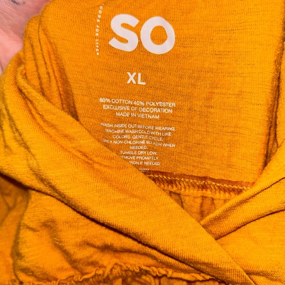 Yellow Top - Picture 1 of 2